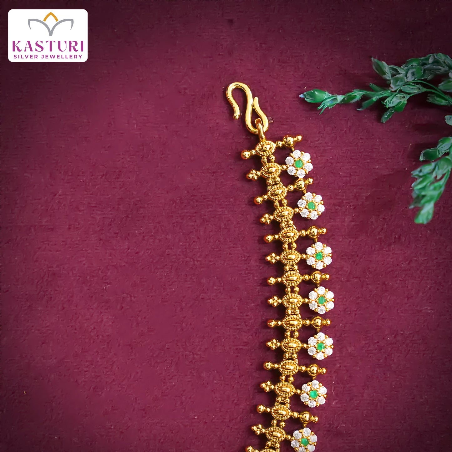 Floral Sequence Design Necklace