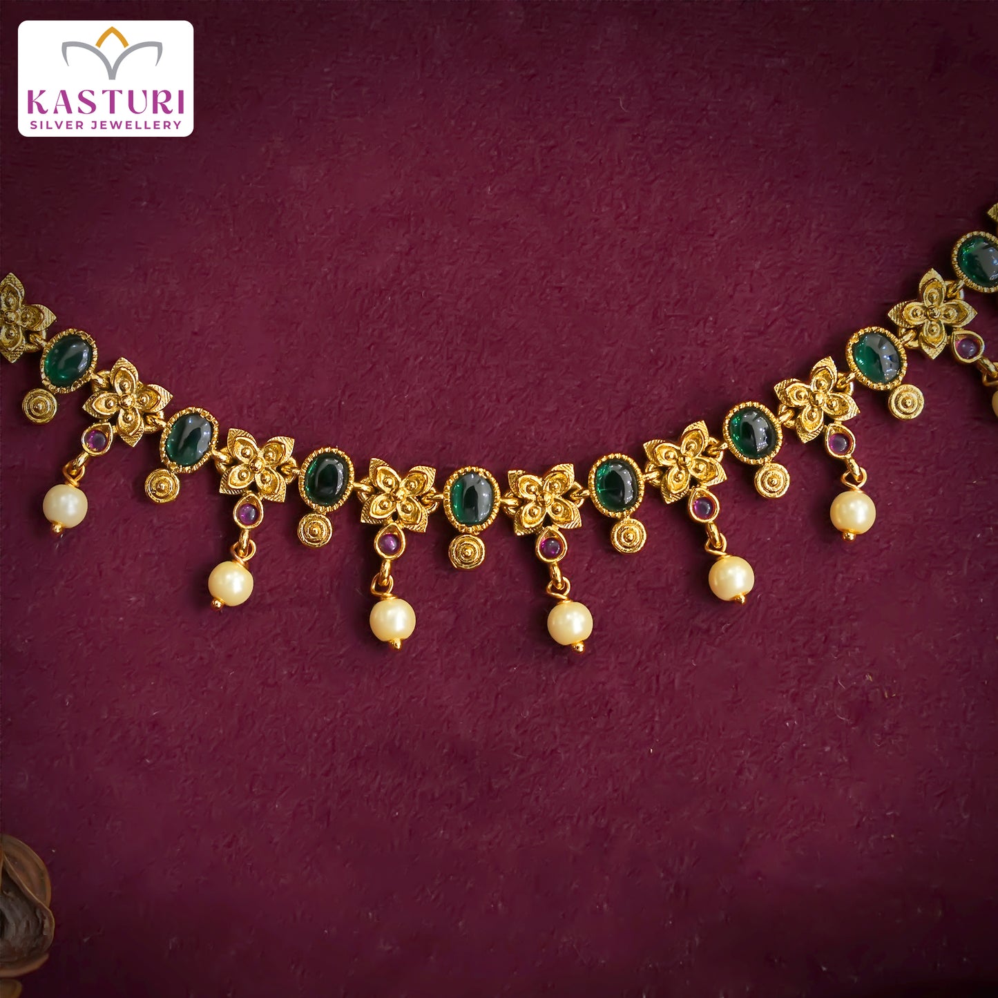 Emerald Necklace With Pearls